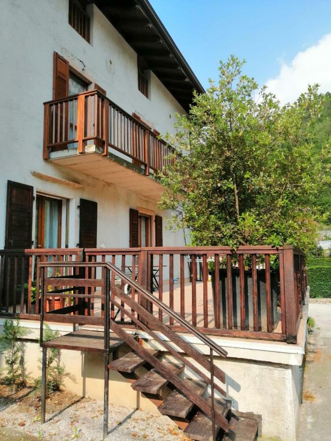 Mountain View Family Farm Apartment Covelo Exterior photo